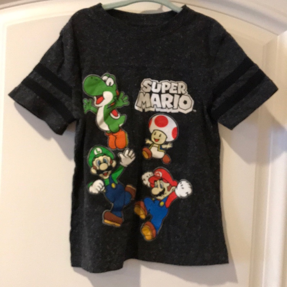 Super Mario size 5 shirt